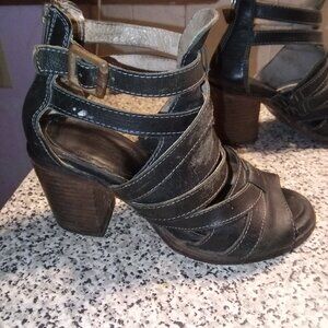 Freebirds By Steven Claw, Size 8